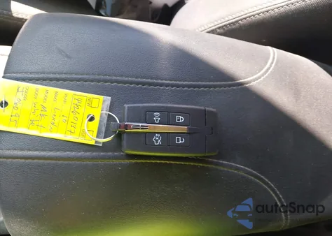 2010 Lincoln Mkt z USA, uszkodzony, nr VIN 2LMHJ5FR2ABJ06095